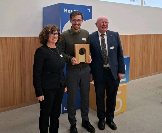 SmartSelect_20251127_074950_LinkedIn